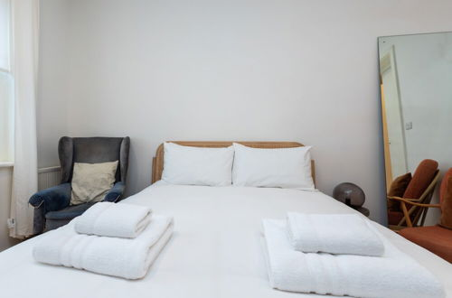 Photo 11 - Stylish and Modern 1 Bedroom Flat in Whitechapel