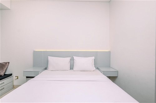 Photo 2 - Cozy And Simply Look Studio Room At Transpark Cibubur Apartment