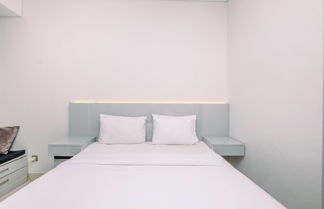 Photo 2 - Cozy And Simply Look Studio Room At Transpark Cibubur Apartment