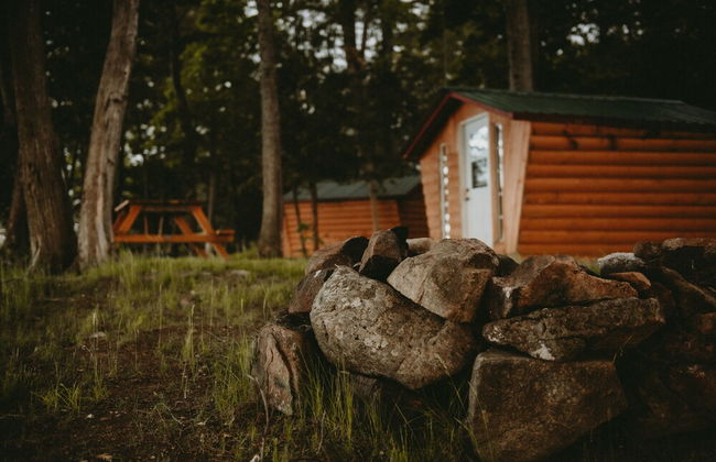 Lakepoint Cottage Resort - Photo 3