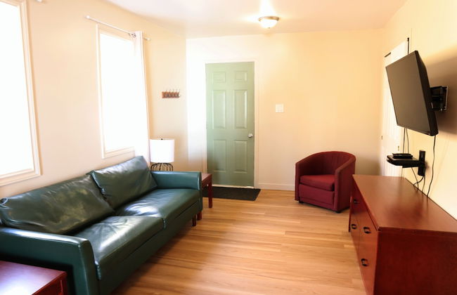 Lakepoint Cottage Resort - Photo 68