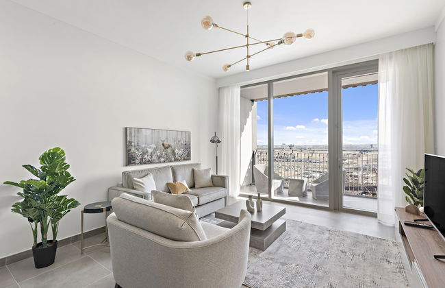 WelHome - Stylish Condo With Cityscape View in Creek Harbour - Foto 1