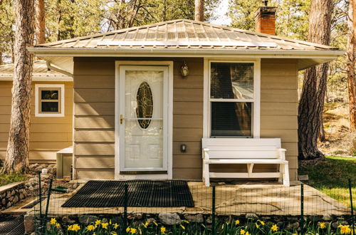 Photo 33 - Serene Creek Side Cottage Retreat