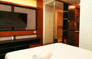 Photo 2 - Fancy And Comfortable Studio At Mataram City Apartment