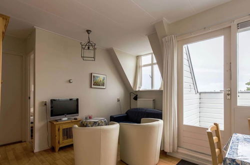 Photo 16 - Family Apartment on Large Estate in Bergen aan Zee near Dunes & Beach