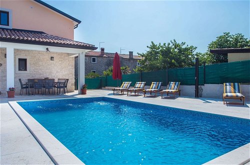 Foto 31 - Holiday Home in Brtonigla With Private Pool