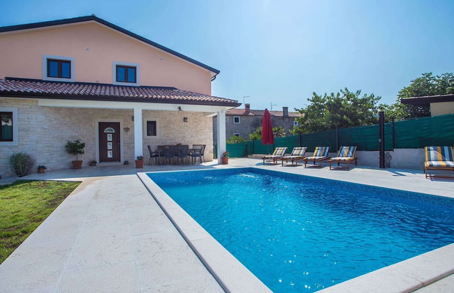Villa in Brtonigla With Private Pool - Foto 28