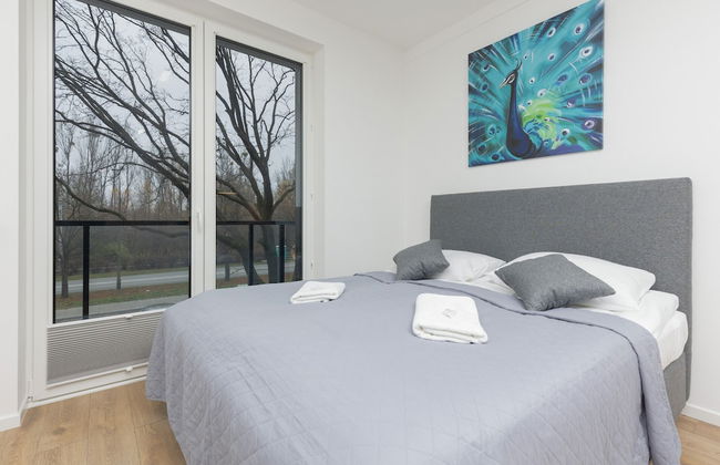 Nocznickiego Studios, Balcony by Renters - Photo 5