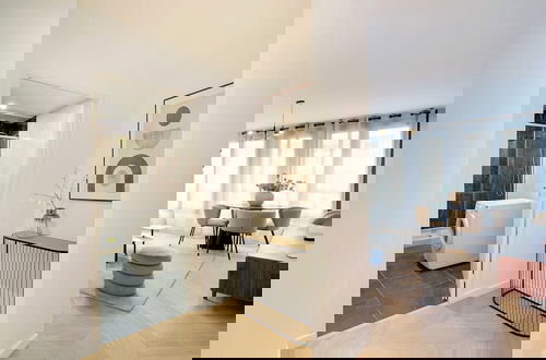 Foto 15 - Sleek & Refined Apartment - Levallois-perret