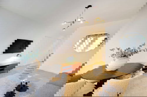 Foto 13 - Sleek & Refined Apartment - Levallois-perret