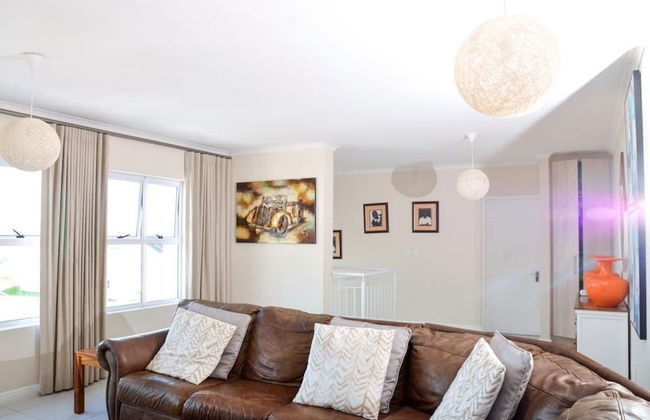 Portmarnock House - Photo 12