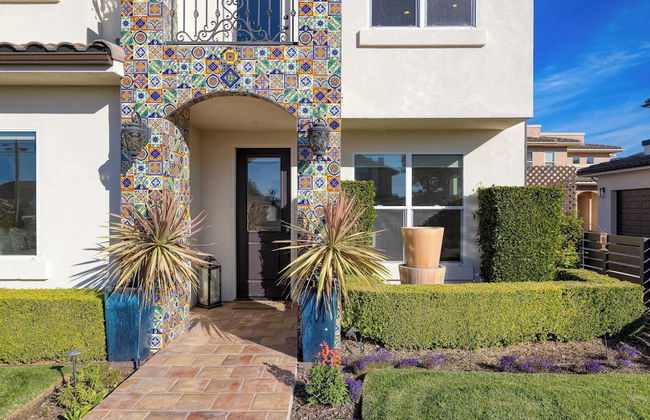 Sunset Serenity by Avantstay Rooftop w/ Hot Tub & Fire Pit, 3 Blocks to Beach! - Photo 41