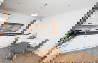 Photo 1 - Derby City 3 Bed House- Roof Terrace