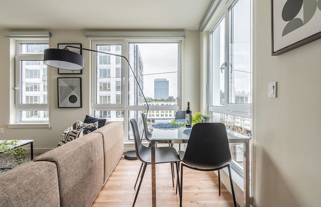 Sophari's Apartments in Bellevue - Photo 35
