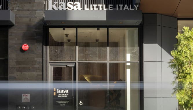 Foto 1 - Kasa Little Italy San Diego