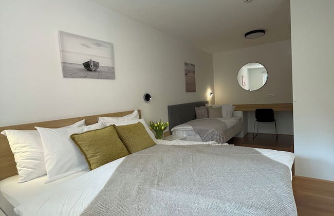 Premium Levant 210 Marina Apartment - Photo 2
