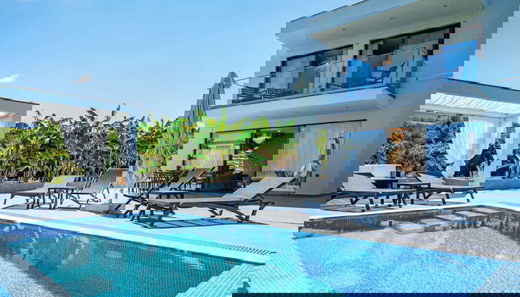 Foto 1 - Continent Villas