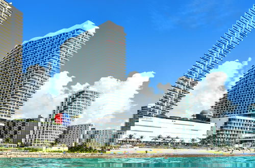 Foto 49 - Beachfront condo with stunning views