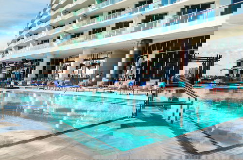 Foto 36 - Beachfront condo with stunning views