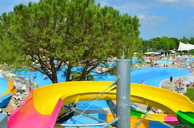 Foto 42 - Bungalow in the Bella Italia Holiday Park