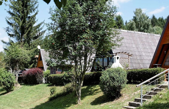 Wooden Chalet With Terrace Near a Swimming Lake - Foto 7