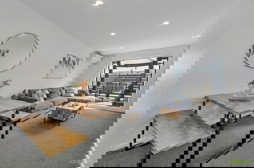 Photo 8 - Parnell Gem w/ Balcony & Parking Near Arena