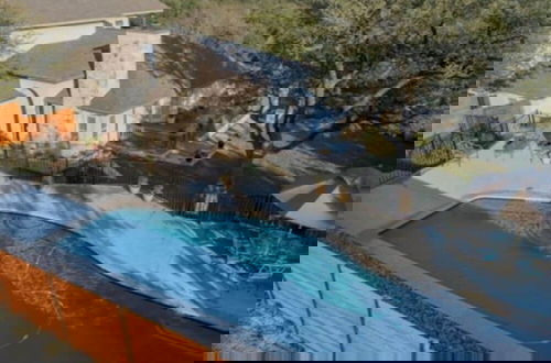 Foto 75 - Exceptional Lake Travis Estate w Pool