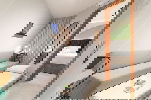 Photo 2 - Central Studium