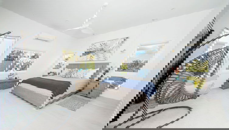 Photo 1 - Banks Road Bliss: Relaxing Beachfront Cottage