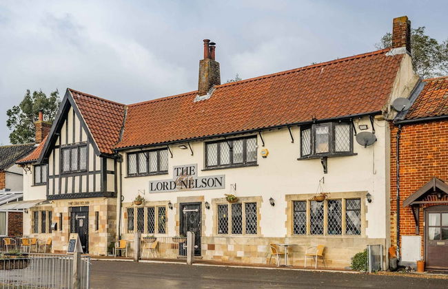 Host Stay Riverside Cottage - Photo 28