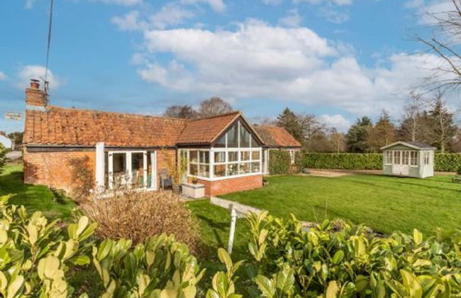 Host Stay Woodfalls Barn - Foto 1