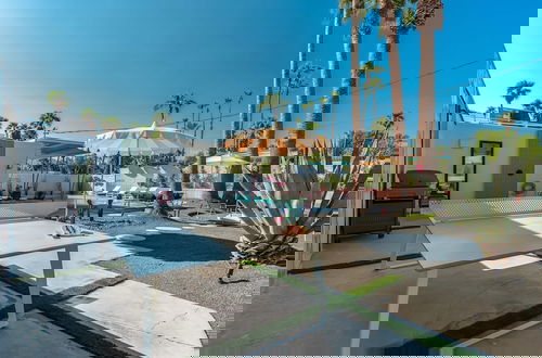 Foto 58 - Retro Chic Oasis Saltwater Pool Spa Mnt Views