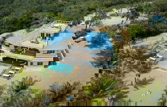 Photo 2 - Private Oceanfront 4-bed Villa w Pool on Huge Lot