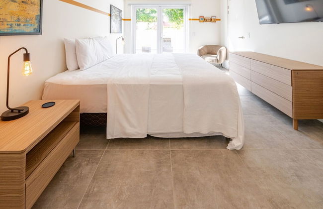 Modern Trestrapi Beach Villa 8 bed 8 Bath 2 Pools - Photo 20