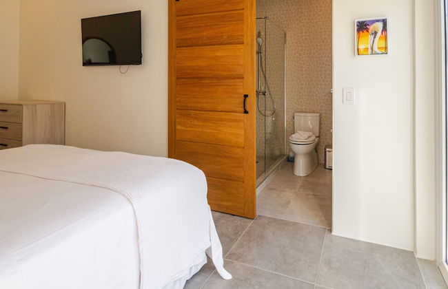 Modern Trestrapi Beach Villa 8 bed 8 Bath 2 Pools - Photo 37