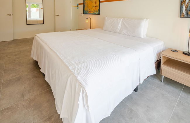 Modern Trestrapi Beach Villa 8 bed 8 Bath 2 Pools - Photo 24