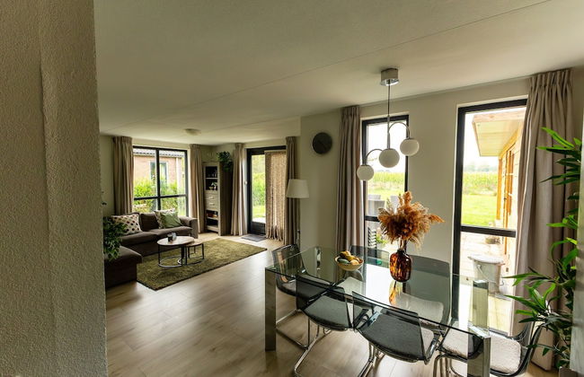 Cosy Holiday Home With Garden - Photo 18