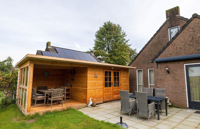 Cosy Holiday Home With Garden - Photo 31
