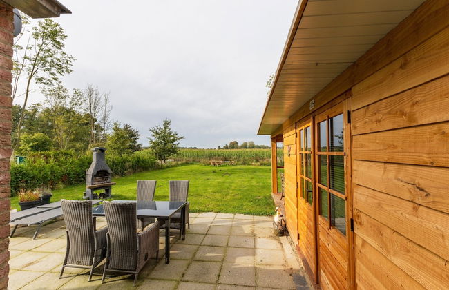 Cosy Holiday Home With Garden - Photo 35
