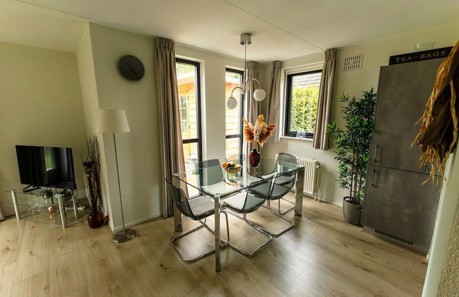 Cosy Holiday Home With Garden - Photo 25