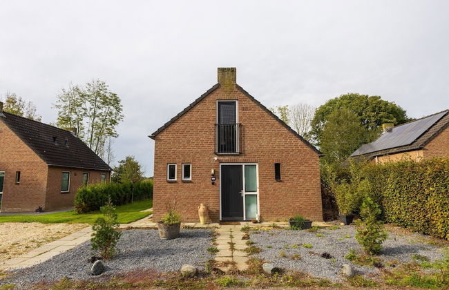 Cosy Holiday Home With Garden - Photo 37