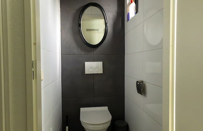 Cosy Holiday Home With Garden - Photo 23