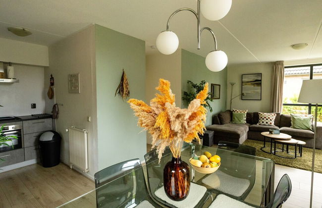 Cosy Holiday Home With Garden - Photo 27
