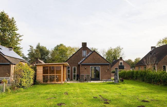 Cosy Holiday Home With Garden - Photo 33