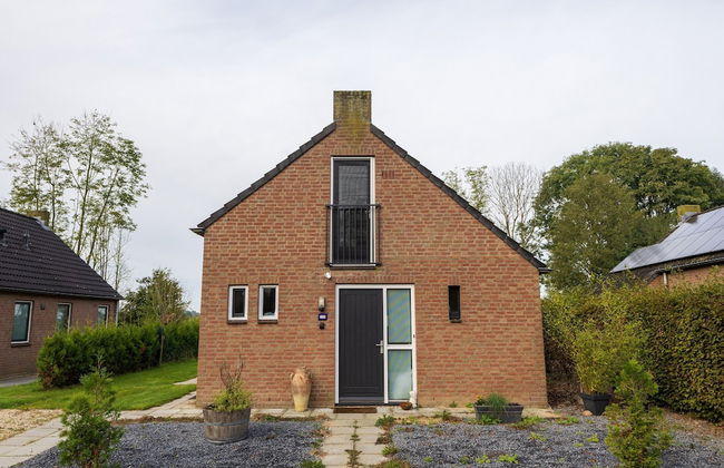 Cosy Holiday Home With Garden - Photo 39