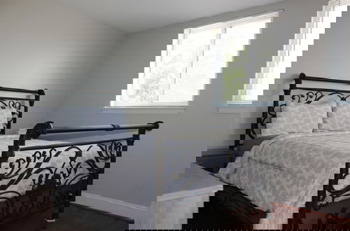 Photo 5 - Cozy 3 Bedroom/Great Location