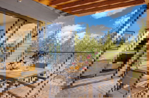 Foto 56 - The Aerie Suites by AvantStay – Modern Comfort with Mountain Views