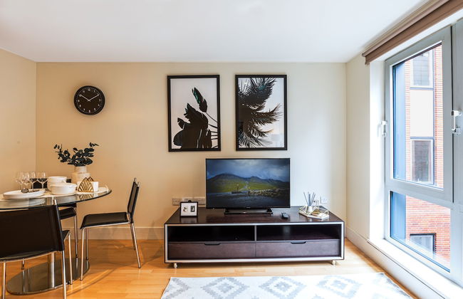 Impeccable 1-bed Apartment in London City - Foto 8