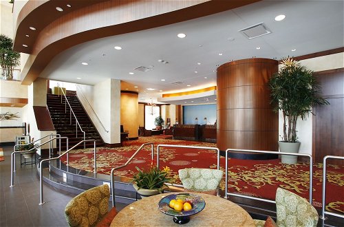 Photo 2 - Embassy Suites Houston Downtown