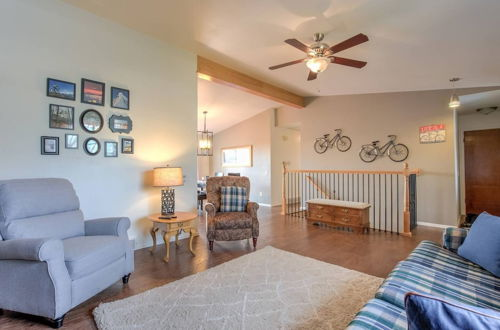 Photo 21 - 3bdrm Value and Comfortcheyenne Mountain Suburbs